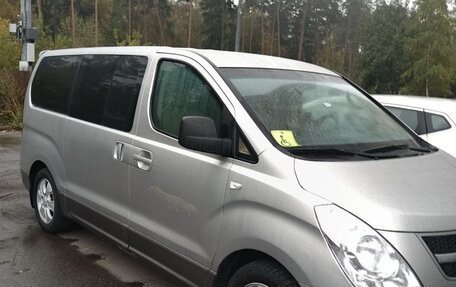 Hyundai Grand Starex Grand Starex I рестайлинг 2, 2010 год, 1 150 000 рублей, 2 фотография