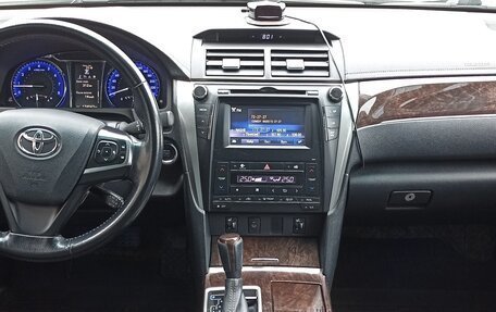 Toyota Camry, 2015 год, 2 300 000 рублей, 9 фотография