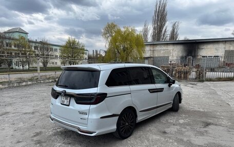 Honda Elysion, 2023 год, 5 200 000 рублей, 3 фотография