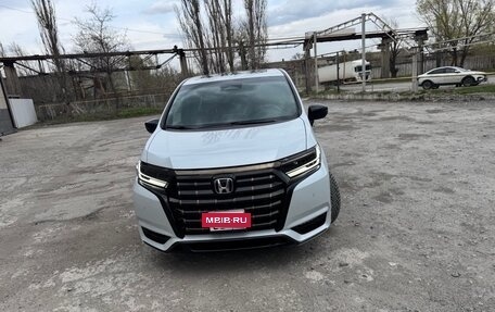 Honda Elysion, 2023 год, 5 200 000 рублей, 4 фотография
