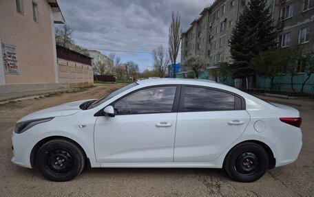 KIA Rio IV, 2019 год, 1 400 000 рублей, 2 фотография