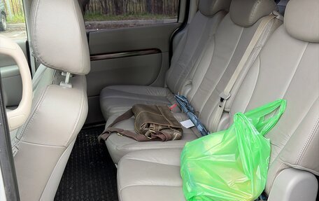 KIA Carnival III, 2008 год, 650 000 рублей, 7 фотография