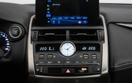 Lexus NX I, 2018 год, 3 050 000 рублей, 11 фотография