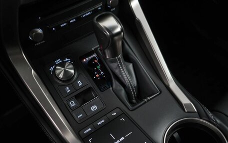 Lexus NX I, 2018 год, 3 050 000 рублей, 14 фотография