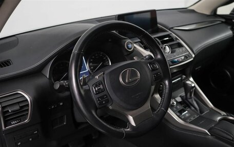 Lexus NX I, 2018 год, 3 050 000 рублей, 13 фотография