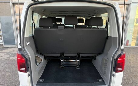 Volkswagen Caravelle T6 рестайлинг, 2020 год, 3 730 000 рублей, 8 фотография