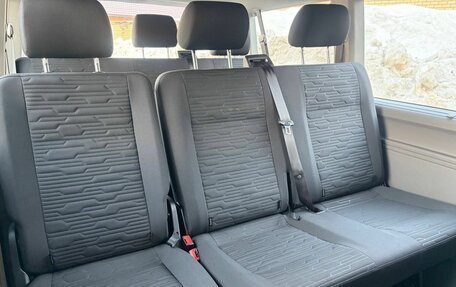 Volkswagen Caravelle T6 рестайлинг, 2020 год, 3 730 000 рублей, 23 фотография