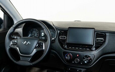 Hyundai Solaris II рестайлинг, 2021 год, 1 298 000 рублей, 13 фотография