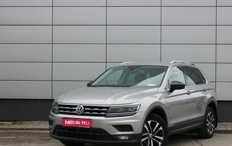 Volkswagen Tiguan II, 2019 год, 2 895 000 рублей, 1 фотография