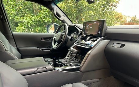 Toyota Land Cruiser, 2023 год, 10 499 999 рублей, 5 фотография