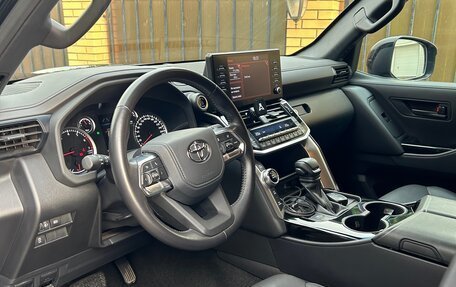 Toyota Land Cruiser, 2023 год, 10 499 999 рублей, 7 фотография