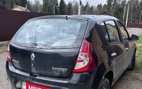 Renault Sandero I, 2014 год, 99 000 рублей, 3 фотография