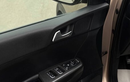 KIA Sportage IV рестайлинг, 2018 год, 2 030 000 рублей, 14 фотография