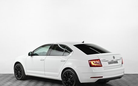 Skoda Octavia, 2017 год, 1 799 000 рублей, 4 фотография