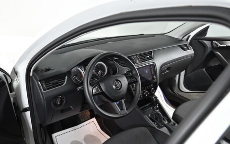 Skoda Octavia, 2017 год, 1 799 000 рублей, 14 фотография