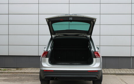 Volkswagen Tiguan II, 2019 год, 2 895 000 рублей, 13 фотография