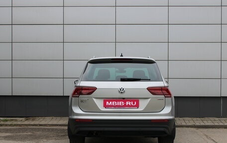 Volkswagen Tiguan II, 2019 год, 2 895 000 рублей, 7 фотография