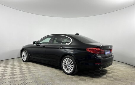 BMW 5 серия, 2019 год, 3 560 000 рублей, 3 фотография