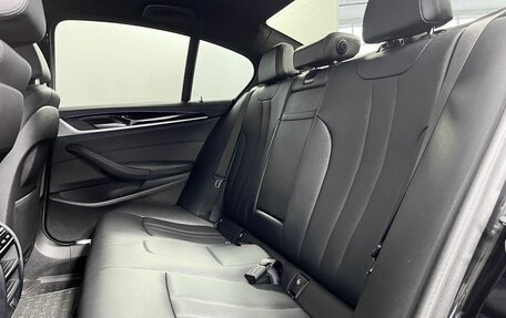 BMW 5 серия, 2019 год, 3 560 000 рублей, 25 фотография