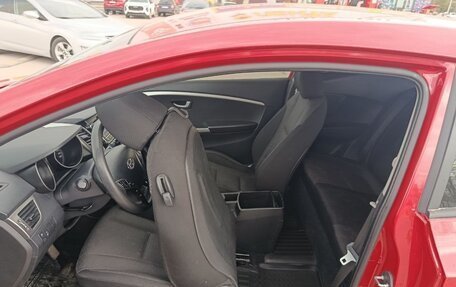 Hyundai i30 II рестайлинг, 2013 год, 999 999 рублей, 13 фотография