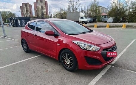 Hyundai i30 II рестайлинг, 2013 год, 999 999 рублей, 5 фотография