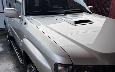 Nissan Patrol, 2005 год, 2 300 000 рублей, 3 фотография