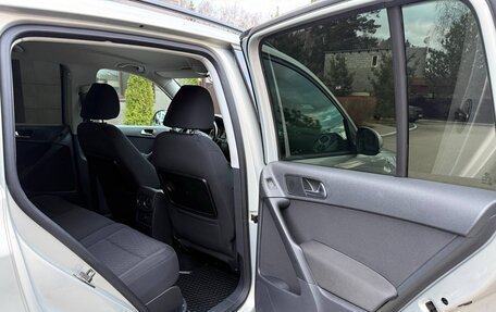 Volkswagen Tiguan I, 2010 год, 1 000 000 рублей, 18 фотография