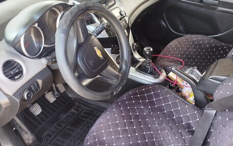 Chevrolet Cruze II, 2014 год, 690 000 рублей, 3 фотография