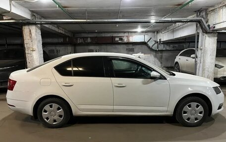 Skoda Octavia, 2018 год, 1 350 000 рублей, 6 фотография