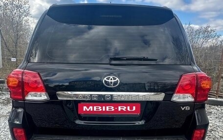 Toyota Land Cruiser 200, 2015 год, 4 550 000 рублей, 2 фотография