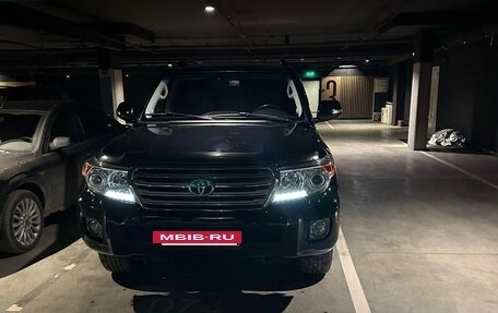 Toyota Land Cruiser 200, 2015 год, 4 550 000 рублей, 3 фотография