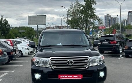 Toyota Land Cruiser 200, 2015 год, 4 550 000 рублей, 4 фотография