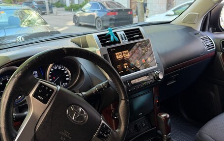 Toyota Land Cruiser Prado 150 рестайлинг 2, 2017 год, 5 500 000 рублей, 5 фотография