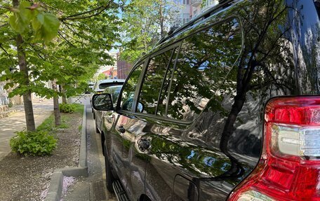 Toyota Land Cruiser Prado 150 рестайлинг 2, 2017 год, 5 500 000 рублей, 9 фотография