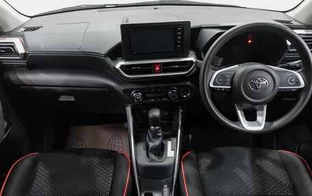 Toyota Raize I, 2021 год, 1 959 000 рублей, 19 фотография