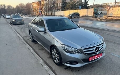 Mercedes-Benz E-Класс, 2014 год, 2 350 000 рублей, 1 фотография