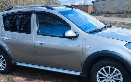 Renault Sandero I, 2013 год, 760 000 рублей, 1 фотография