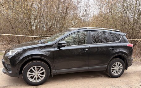 Toyota RAV4, 2016 год, 2 000 000 рублей, 1 фотография