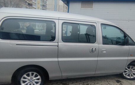 Hyundai Starex I рестайлинг, 2006 год, 650 000 рублей, 2 фотография