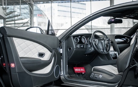 Bentley Continental GT II рестайлинг, 2015 год, 6 990 000 рублей, 14 фотография