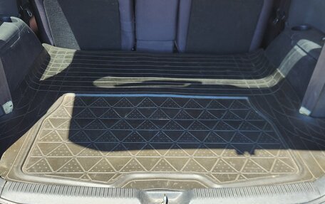 Toyota Wish II, 2004 год, 780 000 рублей, 10 фотография