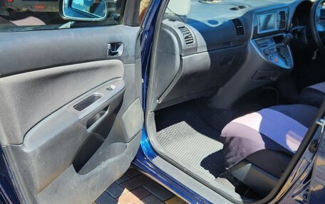 Toyota Wish II, 2004 год, 780 000 рублей, 14 фотография