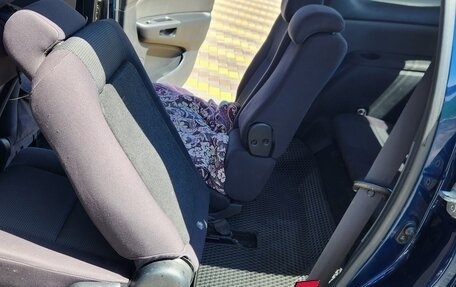 Toyota Wish II, 2004 год, 780 000 рублей, 17 фотография