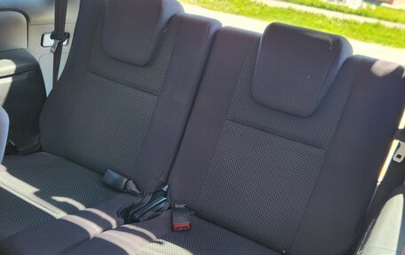 Toyota Wish II, 2004 год, 780 000 рублей, 19 фотография