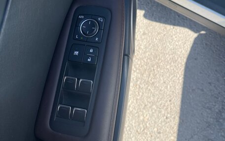 Lexus RX IV рестайлинг, 2021 год, 6 100 000 рублей, 7 фотография