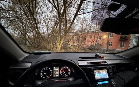 Toyota RAV4, 2016 год, 2 000 000 рублей, 7 фотография