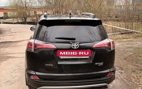 Toyota RAV4, 2016 год, 2 000 000 рублей, 9 фотография