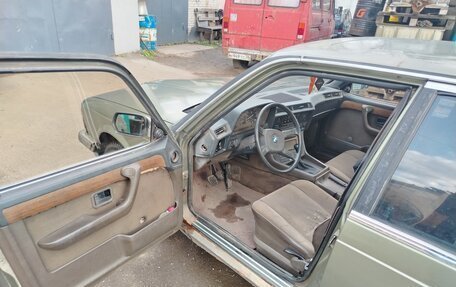 BMW 7 серия, 1983 год, 450 000 рублей, 9 фотография