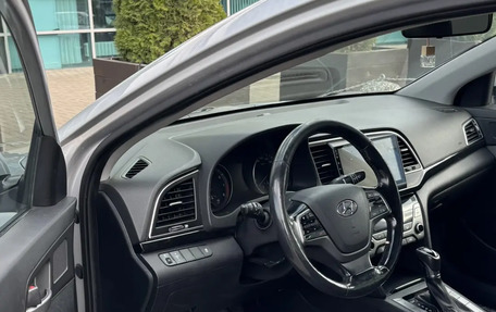 Hyundai Elantra VI рестайлинг, 2016 год, 1 350 000 рублей, 7 фотография