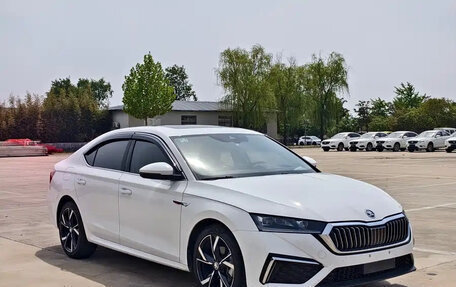 Skoda Octavia IV, 2022 год, 1 676 000 рублей, 3 фотография